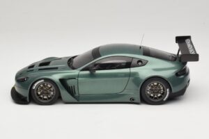 Aston Martin V12 Vantage GT3 Verde AUTOart 1:18 81306 Metal - imaginea 3 din 6