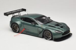 Aston Martin V12 Vantage GT3 Verde AUTOart 1:18 81306 Metal - imaginea 4 din 6