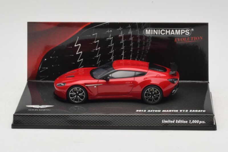 Aston Martin V12 Zagato Roșu Minichamps 1:43 437137220 Metal