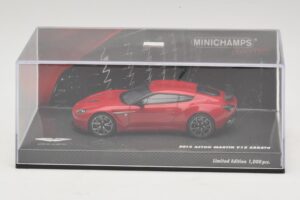 Aston Martin V12 Zagato Roșu Minichamps 1:43 437137220 Metal - imaginea 4 din 5