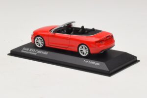 Audi RS5 B8 Cabriolet Roșu Minichamps 1:43 410011230 Metal - imaginea 3 din 4