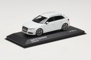 Audi S3 8V Sportback Alb Minichamps 1:43 437013010 Metal - imaginea 2 din 4