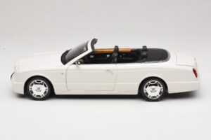 Bentley Azure Glacier White Cutie De Schimb Minichamps 1:18 100139502-R1 Metal - imaginea 4 din 8
