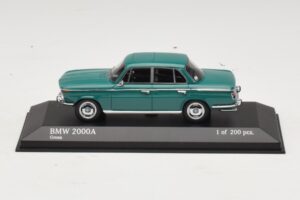 BMW 2000A Verde Minichamps 1:43 437023001 Metal