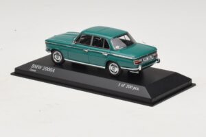BMW 2000A Verde Minichamps 1:43 437023001 Metal - imaginea 3 din 4