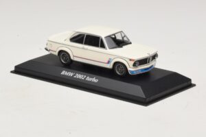 BMW 2002 Turbo Alb Maxichamps 1:43 940022201 Metal - imaginea 3 din 4