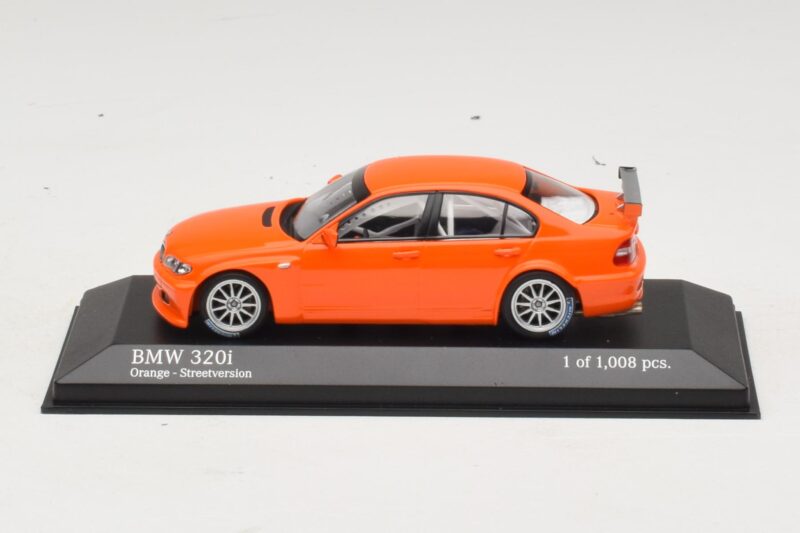 BMW 320i E46 Versiune De Stradă Portocaliu Minichamps 1:43 BMW 320i E46 Versiune De Stradă Portocaliu Minichamps 1:43 400052400 Metal