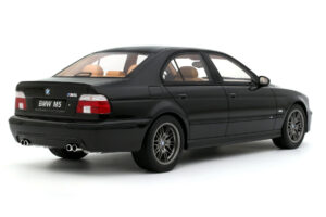 BMW M5 E39 Black Sapphire Metallic Otto 1:18 OT1338 Rășină - imaginea 2 din 4