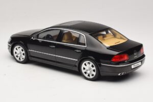 Volkswagen Phaeton 3D 6.0 W12 Negru Otto 1:18 OT1266 Rășină - imaginea 5 din 6