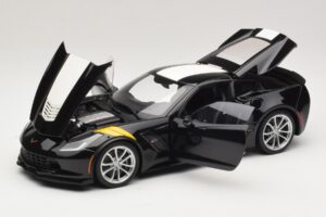 Chevrolet Corvette C7 Grand Sport Negru cu Dungi Albe AUTOart 1:18 71273 Compozit - imaginea 2 din 8