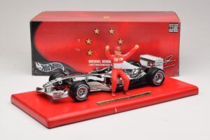 Ferrari F2004 #1 M. Schumacher Six Time World Champion 2004 Crom Argintiu Hot Wheels 1:18 C7332 Metal - imaginea 6 din 6