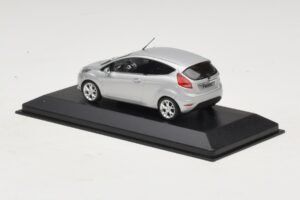 Ford Fiesta Mk7 Moondust Silver Metallic Minichamps 1:43 403088003 Metal - imaginea 3 din 4