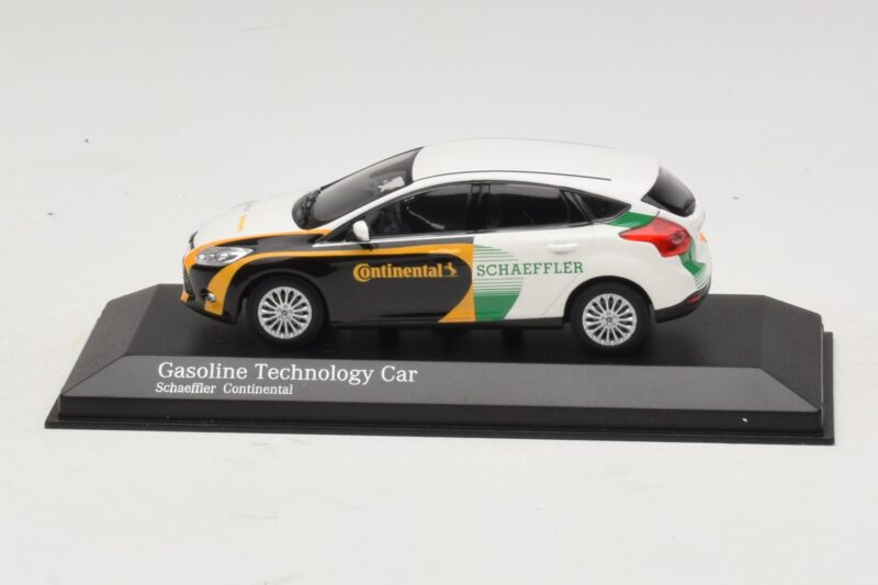 Ford Focus Maşină Tehnologică pe Benzină Continental Schaeffler Minichamps 1:43 Ford Focus Maşină Tehnologică pe Benzină Continental Schaeffler Minichamps 1:43 AB65A Metal