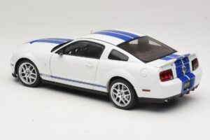 Ford Shelby Cobra GT500 Concept Alb cu Dungă Albastră AUTOart 1:18 73052 Metal - imaginea 7 din 8