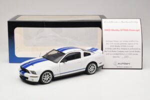 Ford Shelby Cobra GT500 Concept Alb cu Dungă Albastră AUTOart 1:18 73052 Metal - imaginea 8 din 8
