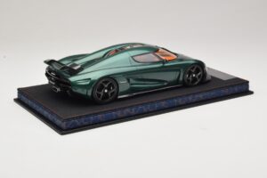 Koenigsegg Regera Carbon Verde Nuanțat FrontiArt 1:18 AS010-110 Rășină - imaginea 2 din 7