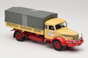 Krupp Titan Camion cu Platformă Baumann Bonn Minichamps 1:43 439069025 Metal - imaginea 4 din 6
