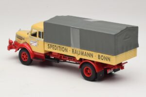Krupp Titan Camion cu Platformă Baumann Bonn Minichamps 1:43 439069025 Metal - imaginea 5 din 6