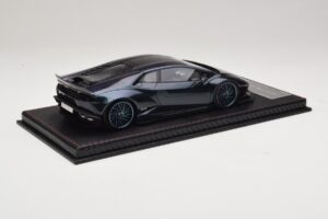 Lamborghini Huracan Liberty Walk Chameleon Blue GS Model 1:18 REMC045 Rășină - imaginea 2 din 7