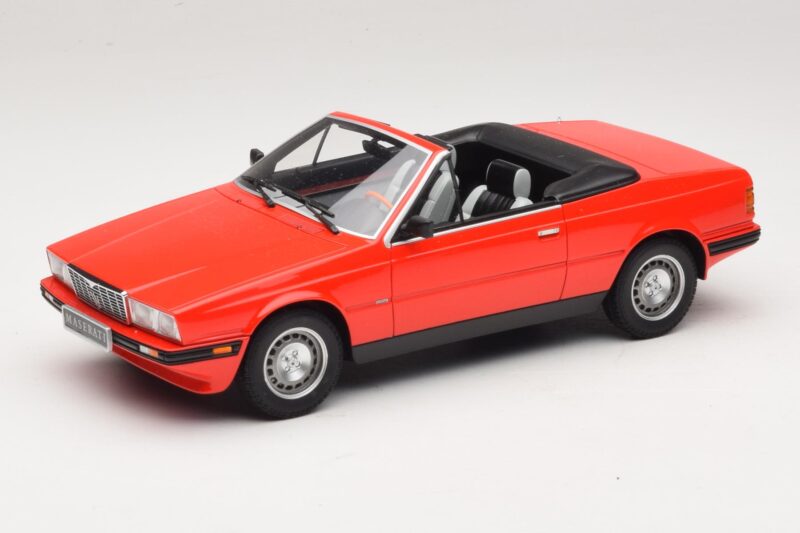 Maserati Biturbo Spyder Roșu Minichamps 1:18 Maserati Biturbo Spyder Roșu Minichamps 1:18 107123530 Rășină