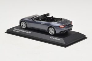 Maserati GranCabrio Gri Metalizat Minichamps 1:43 400123931 Metal - imaginea 3 din 4