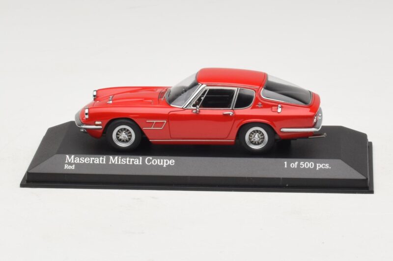 Maserati Mistral Roșu Minichamps 1:43 Maserati Mistral Roșu Minichamps 1:43 437123424 Metal