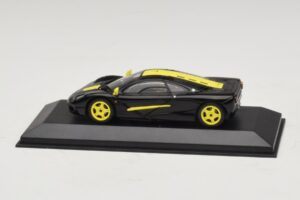 McLaren F1 Negru Cu Dungi Galbene Minichamps 1:43 MCLAREN004 Metal - imaginea 3 din 4