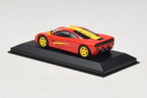 McLaren F1 Roșu Cu Dungi Galbene Minichamps 1:43 MCLAREN006 Metal - imaginea 2 din 4