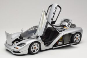 McLaren F1 Argintiu Minichamps 1:12 530133123 Metal - imaginea 2 din 8