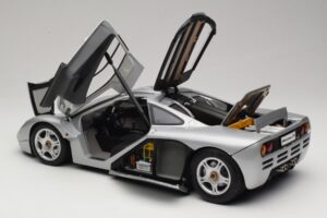 McLaren F1 Argintiu Minichamps 1:12 530133123 Metal - imaginea 5 din 8