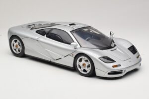 McLaren F1 Argintiu Minichamps 1:12 530133123 Metal - imaginea 6 din 8