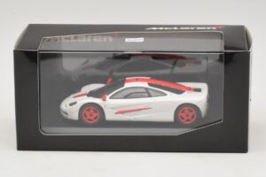 McLaren F1 Alb Cu Dungi Roșii Minichamps 1:43 MCLAREN003 Metal - imaginea 3 din 4