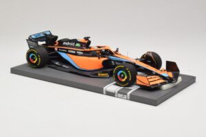 McLaren MCL36 #3 D. Ricciardo Bahrain GP 2022 Minichamps 1:18 537221803 Metal - imaginea 7 din 7