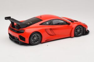 McLaren MP4-12C GT3 Roșu 2013 Minichamps 1:18 151121392 Metal - imaginea 2 din 6