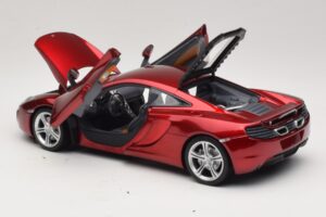 McLaren MP4-12C Roșu Metalizat Minichamps 1:18 110133022 Metal - imaginea 5 din 8