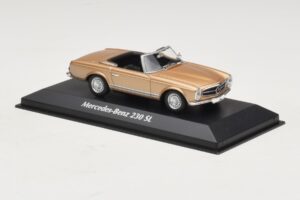 Mercedes 230 SL W113 Auriu Metalizat Maxichamps 1:43 940032230 Metal - imaginea 3 din 4