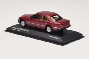 Mercedes 230E W124 Roșu Metalizat Minichamps 1:43 400037001 Metal - imaginea 3 din 4