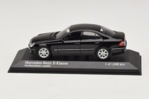 Mercedes E-Class W211 Negru Metalizat Minichamps 1:43 400036001 Metal
