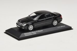 Mercedes E-Class W211 Negru Metalizat Minichamps 1:43 400036001 Metal - imaginea 2 din 4