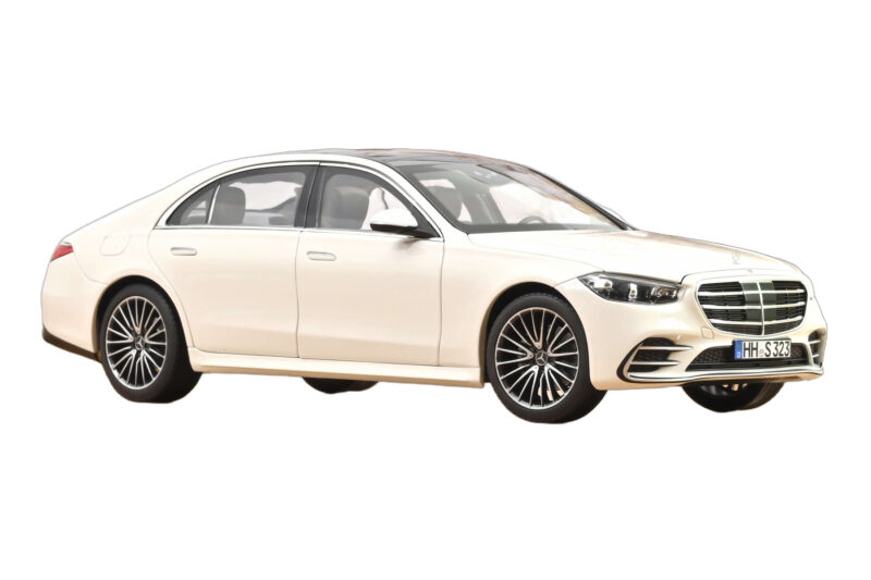 Mercedes S-Class W223 AMG Line Alb Norev 1:18 Mercedes S-Class W223 AMG Line Alb Norev 1:18 183807 Metal