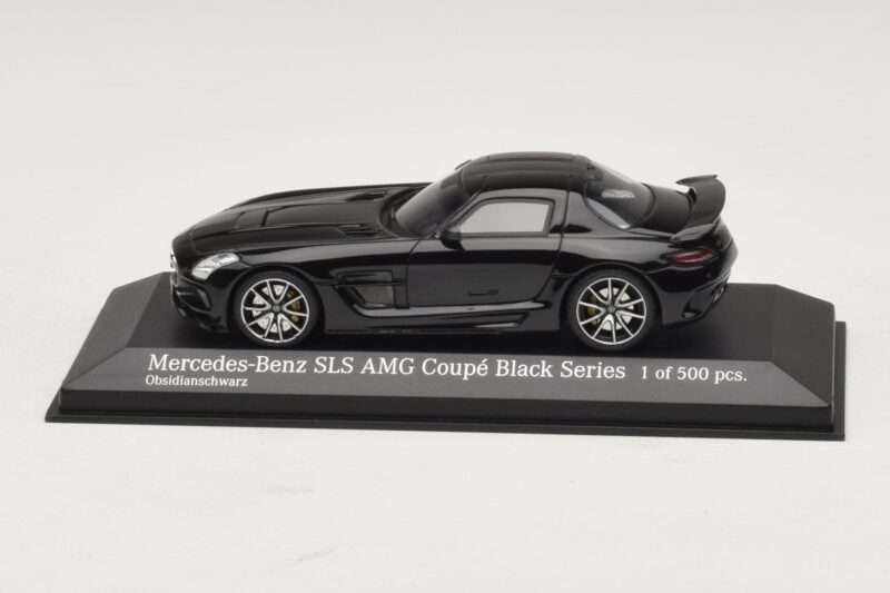 Mercedes SLS AMG C197 Black Series Negru Metalizat Minichamps 1:43 Mercedes SLS AMG C197 Black Series Negru Metalizat Minichamps 1:43 437033020 Metal