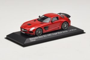 Mercedes SLS AMG C197 Black Series Roșu Minichamps 1:43 437033021 Metal - imaginea 2 din 4
