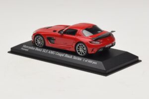 Mercedes SLS AMG C197 Black Series Roșu Minichamps 1:43 437033021 Metal - imaginea 3 din 4