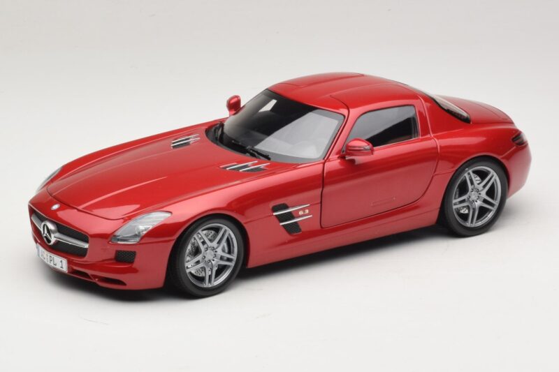Mercedes SLS AMG C197 Roșu Metalizat Minichamps 1:18 100039020 Metal