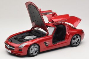 Mercedes SLS AMG C197 Roșu Metalizat Minichamps 1:18 100039020 Metal - imaginea 2 din 8