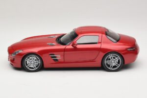 Mercedes SLS AMG C197 Roșu Metalizat Minichamps 1:18 100039020 Metal - imaginea 4 din 8