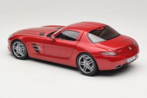 Mercedes SLS AMG C197 Roșu Metalizat Minichamps 1:18 100039020 Metal - imaginea 7 din 8