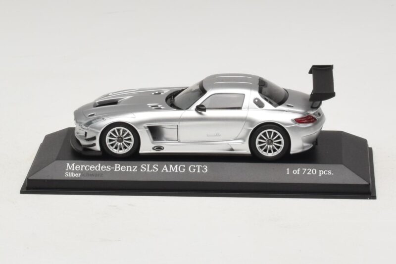 Mercedes SLS AMG GT3 Argintiu Minichamps 1:43 Mercedes SLS AMG GT3 Argintiu Minichamps 1:43 410113202 Metal