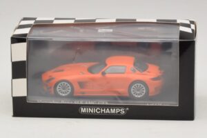 Mercedes SLS AMG GT3 Street Orange Minichamps 1:43 410113204 Metal - imaginea 4 din 4
