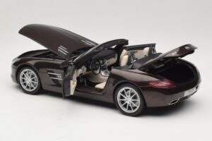 Mercedes SLS AMG Sepang Brown Minichamps 1:18 B66960080 Metal - imaginea 6 din 9